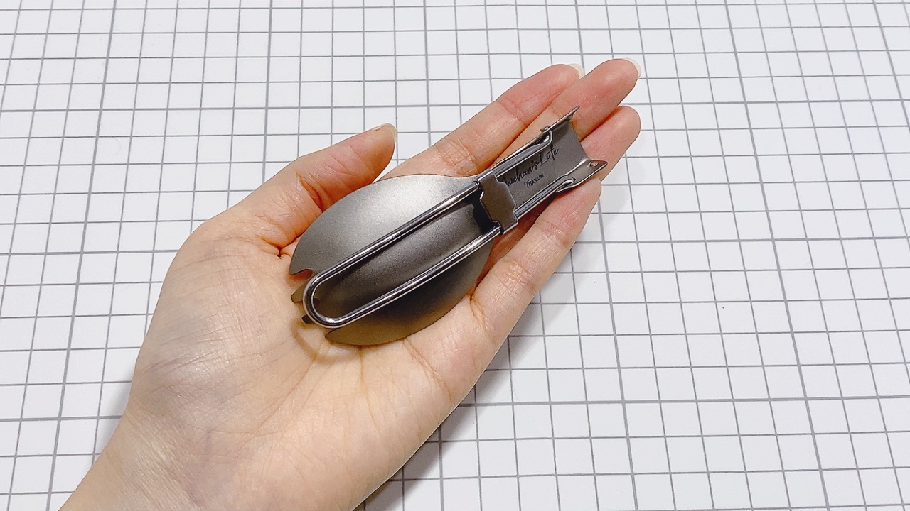 折り畳み先割れスプーン